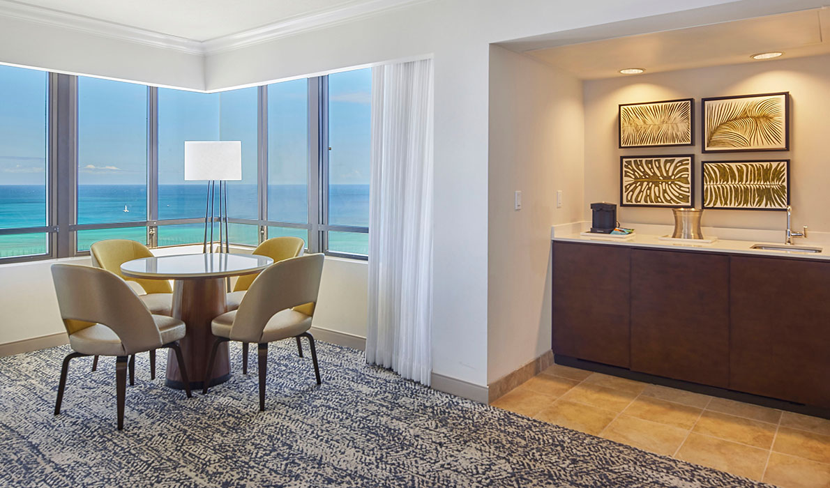 タパ・コレクション コーナーオーシャンビュージュニアスイートの画像