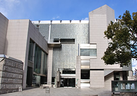 岡山県立美術館